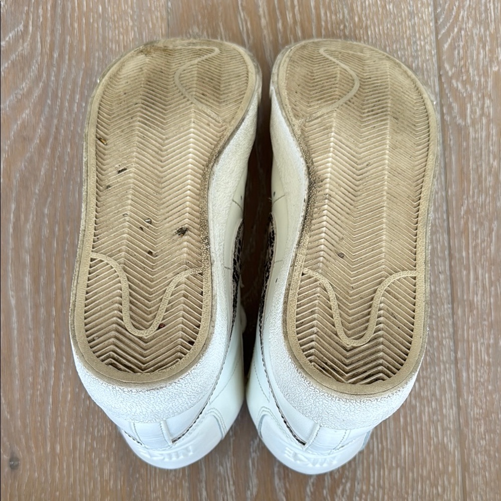 Nike Women’s Blazer Mid '77 SE in Snakeskin - Picture 5 of 6
